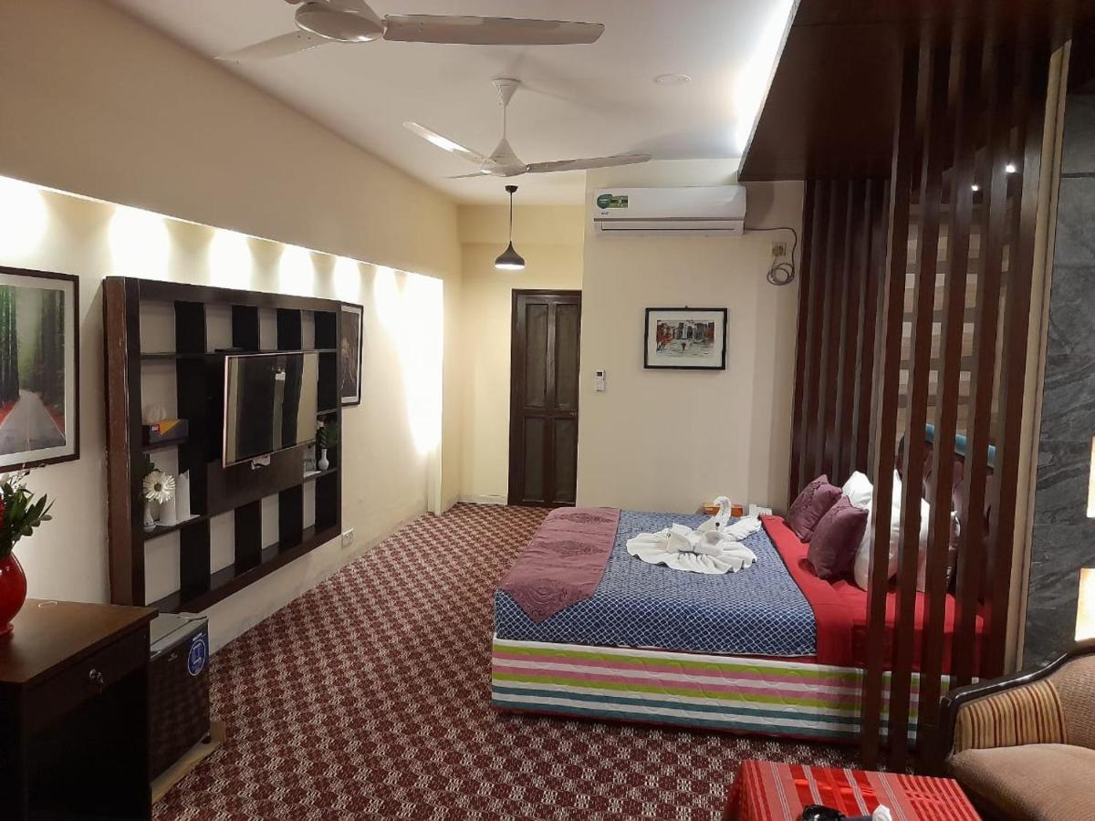 Center Point Apartment Dhaka Exterior photo